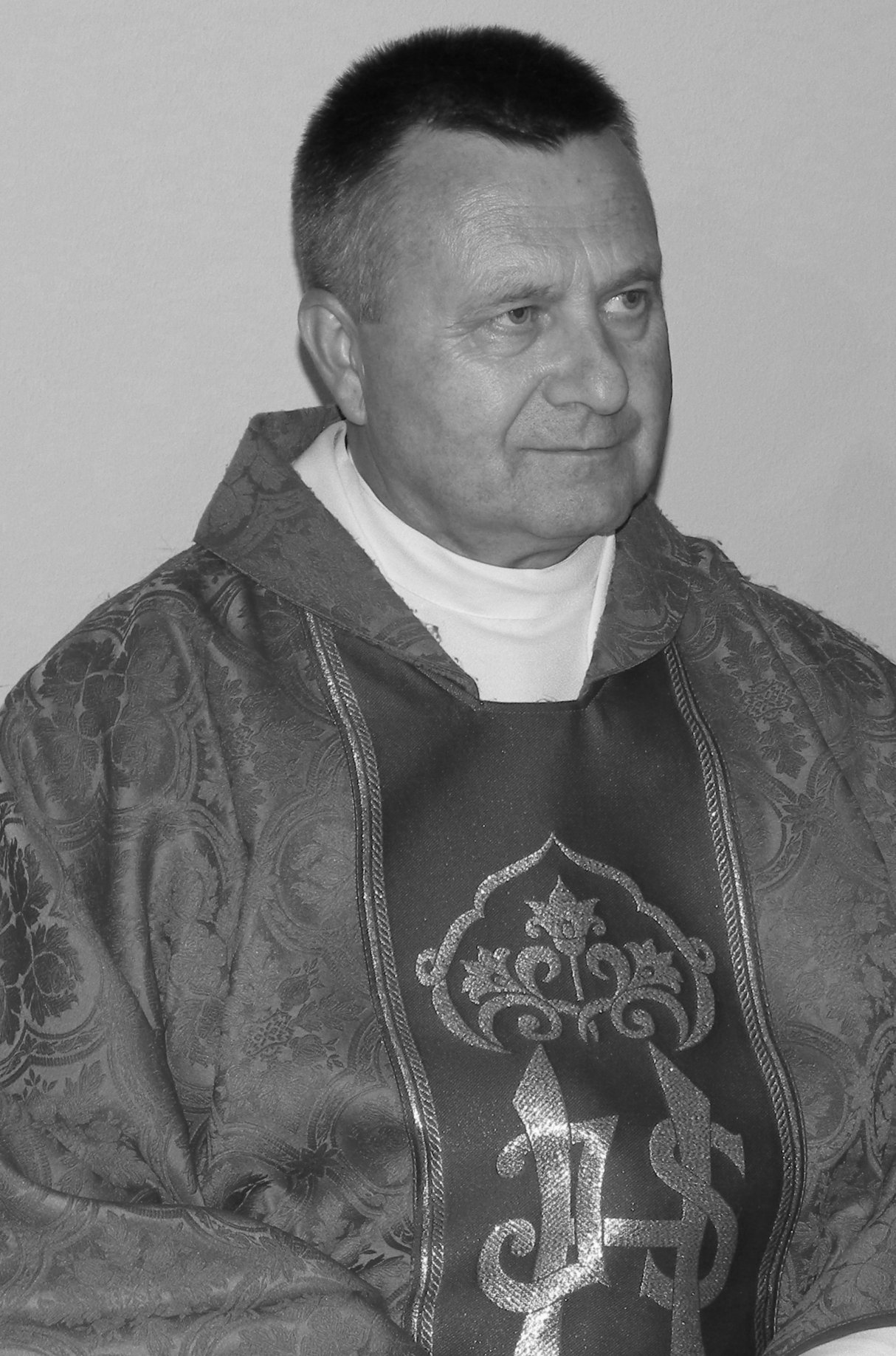 Ksiadz Kapelan Jozef Polchlopek